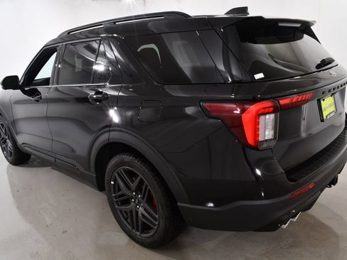 New 2026 Ford Explorer ST w/ Sun And Sound Package AWD/4WD image 15