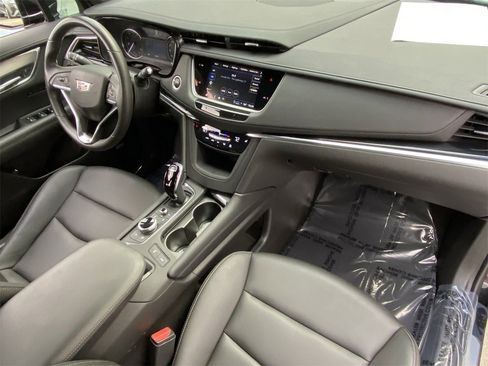 Certified 2024 Cadillac XT6 Luxury image 13