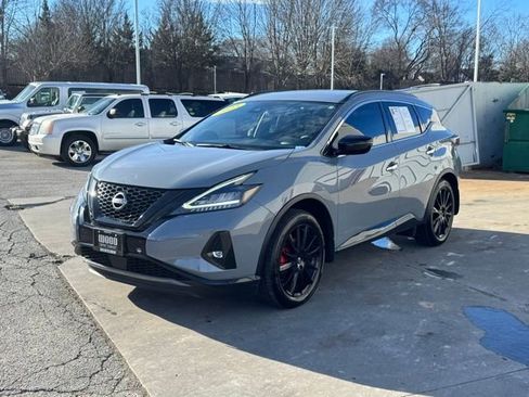 Used 2023 Nissan Murano SV w/ SV Midnight Edition Package image 3