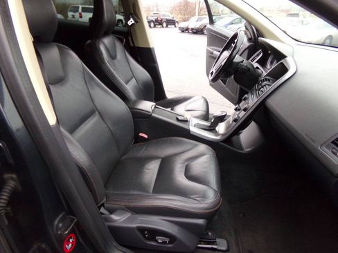 Used 2013 Volvo XC60 3.2 FWD image 43