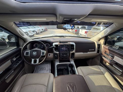 Used 2018 RAM 2500 Laramie w/ Convenience Group AWD/4WD image 18
