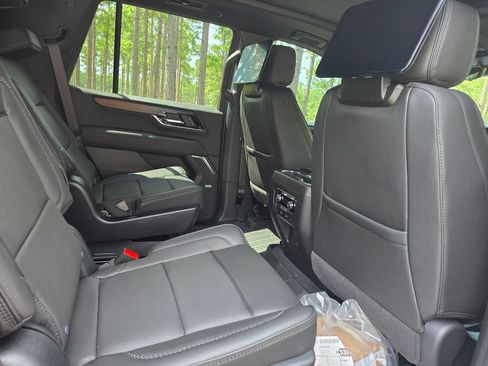 New 2026 GMC Yukon Denali w/ Advanced Technology Package RWD image 25