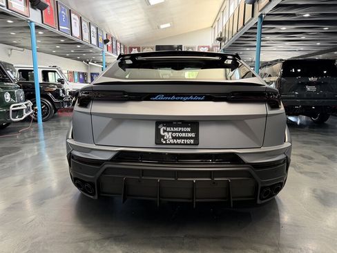 Used 2024 Lamborghini Urus Performante image 8