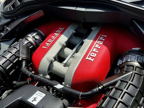 Used 2026 Ferrari Purosangue AWD/4WD image 31