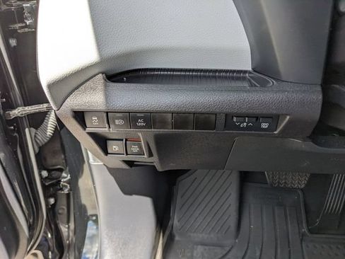 Used 2025 Toyota Sienna XSE w/ XSE Plus Package FWD image 33