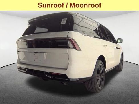 Used 2025 Lincoln Navigator Black Label AWD/4WD image 5