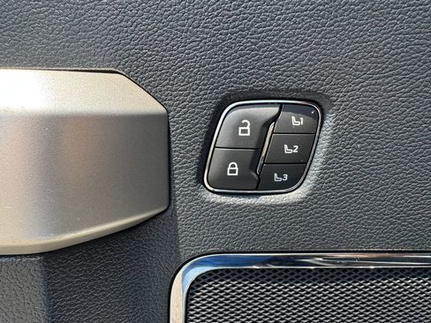 Used 2022 Ford F250 Lariat w/ Lariat Value Package AWD/4WD image 23