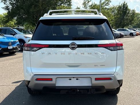 Certified 2023 Nissan Pathfinder SL w/ SL Premium Package AWD/4WD image 3