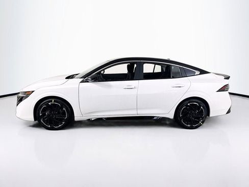 New 2026 Nissan Sentra SR image 8