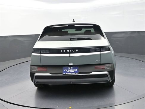 New 2026 Hyundai Ioniq 5 SEL image 7