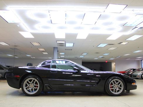 Used 2002 Chevrolet Corvette Z06 w/ Memory Pkg image 30