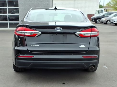 Used 2020 Ford Fusion SE FWD image 4