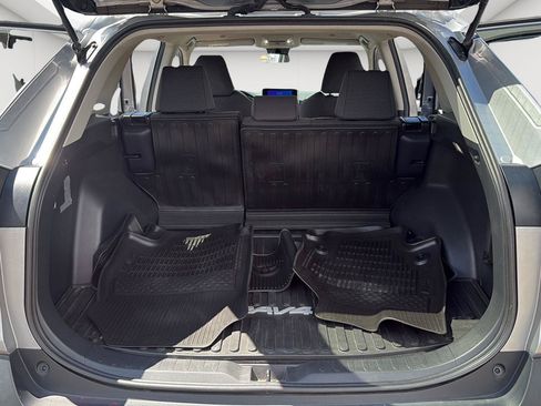 Used 2024 Toyota RAV4 LE AWD/4WD image 17