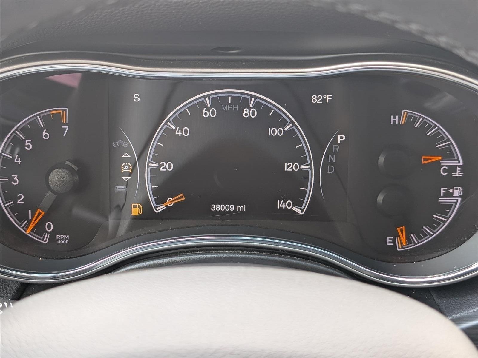 Used 2020 Jeep Grand Cherokee Altitude AWD/4WD image 32