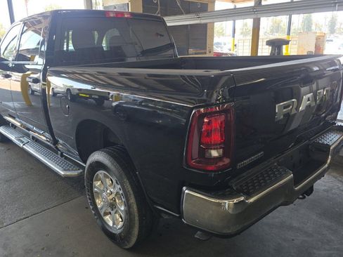 Used 2026 RAM 2500 Big Horn AWD/4WD image 6