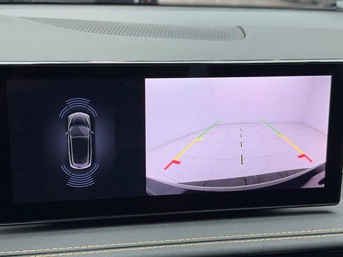 New 2025 Alfa Romeo Tonale w/ Premium Package image 24