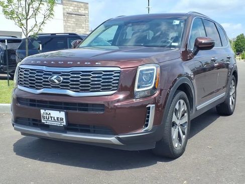 Used 2020 Kia Telluride S AWD/4WD image 2