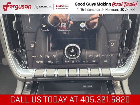 New 2026 GMC Yukon Elevation w/ Elevation Premium Package AWD/4WD image 33