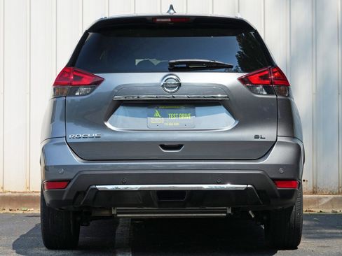 Used 2020 Nissan Rogue SL FWD image 10