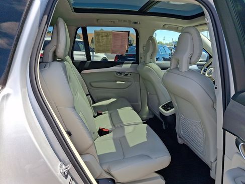 Used 2018 Volvo XC90 T6 Momentum w/ Convenience Package AWD/4WD image 15