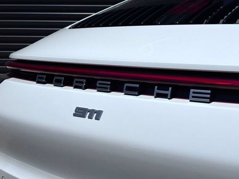 Certified 2021 Porsche 911 Carrera RWD image 30