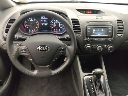 Used 2017 Kia Forte LX FWD image 22