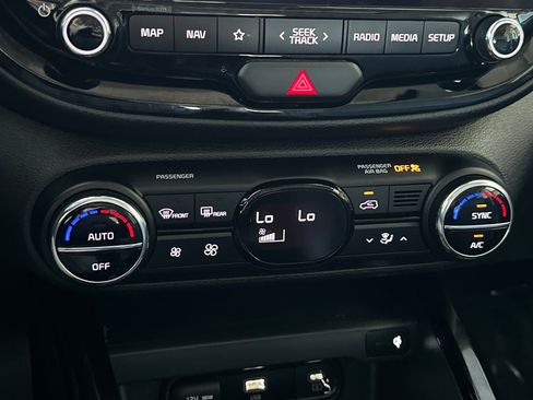 Used 2023 Kia Soul GT-Line FWD image 21