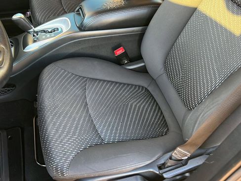 Used 2018 Dodge Journey SE w/ Blacktop Package image 30