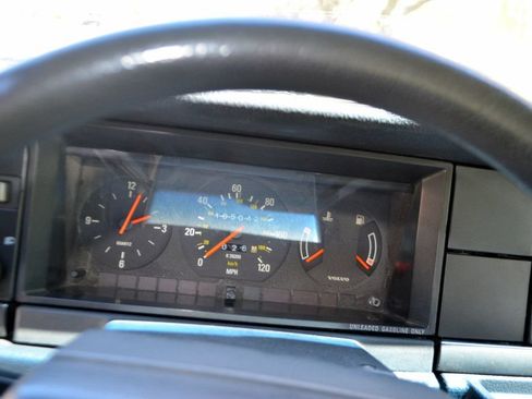 Used 1992 Volvo 240 Wagon RWD image 19