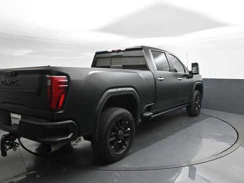 Used 2024 GMC Sierra 2500 Denali w/ Denali Reserve Package image 11