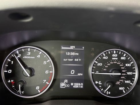 Certified 2025 Subaru Forester Premium image 8