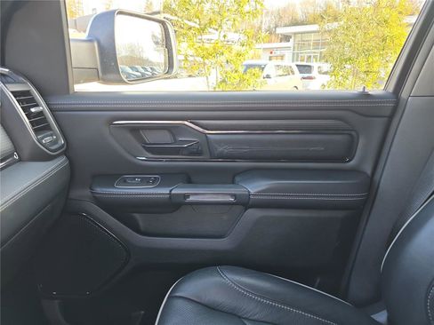 Used 2022 RAM 1500 Limited w/ Body Color Bumper Group image 23