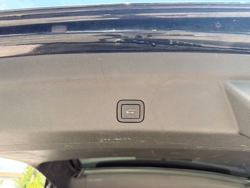 Used 2024 Cadillac Escalade ESV Sport w/ LPO, Floor Liner Package RWD image 20