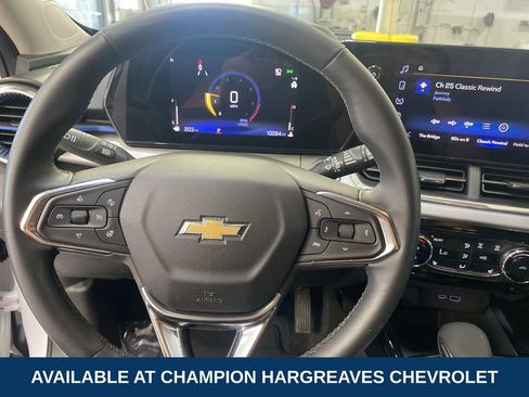 Used 2024 Chevrolet Trax LT w/ Driver Confidence Package FWD image 15
