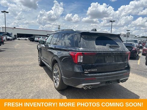 Used 2025 Ford Explorer Platinum w/ Ultimate Package AWD/4WD image 4