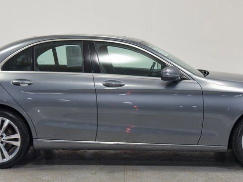 Used 2018 Mercedes-Benz C 300 4MATIC Sedan image 12
