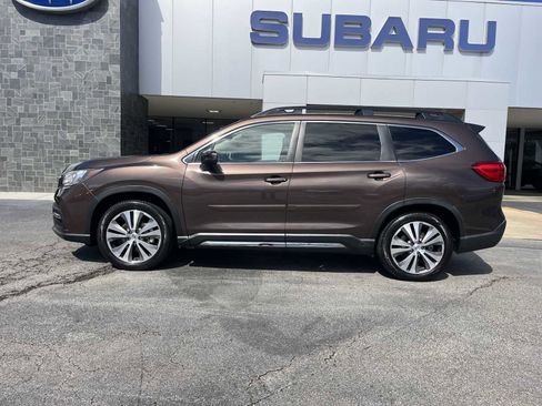 Used 2019 Subaru Ascent Limited image 2