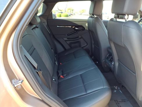 Used 2024 Land Rover Range Rover Evoque Dynamic SE image 14