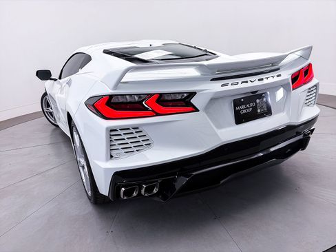 Used 2021 Chevrolet Corvette Stingray Premium Cpe w/ Z51 Performance Package RWD image 5