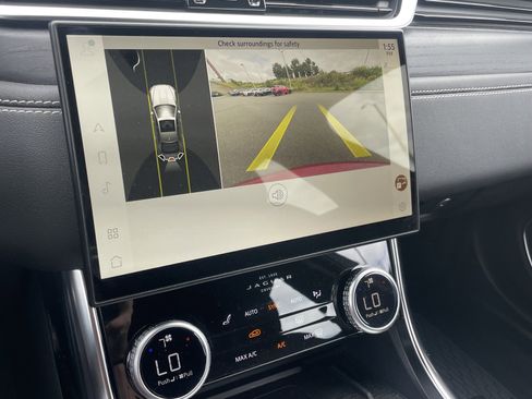 Used 2024 Jaguar XF R-Dynamic SE image 18