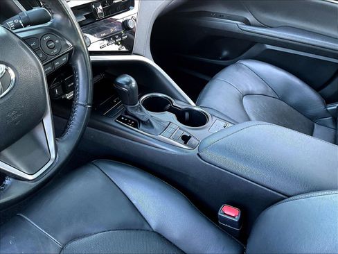 Used 2021 Toyota Camry XSE FWD image 17