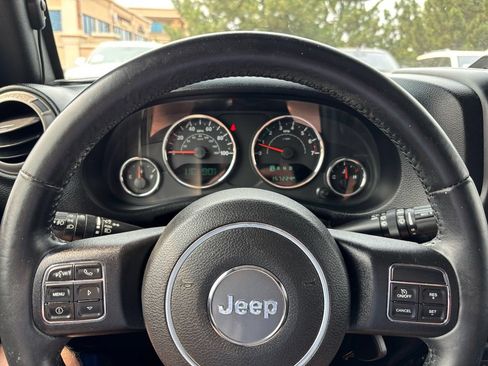 Used 2015 Jeep Wrangler Unlimited Sport w/ Quick Order Package 24S AWD/4WD image 25