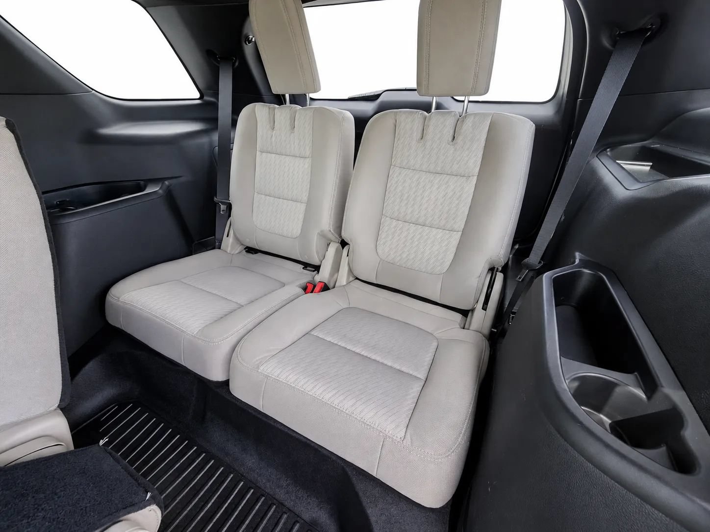 Used 2018 Ford Explorer FWD image 16