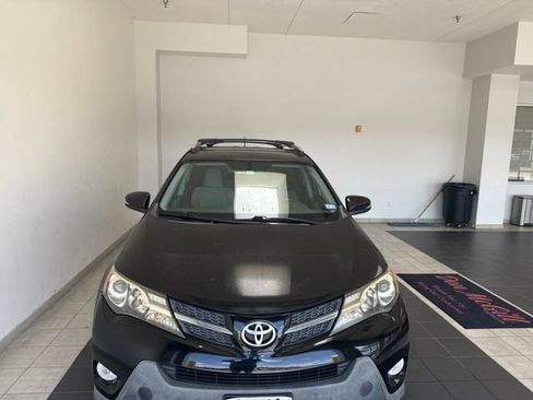 Used 2015 Toyota RAV4 XLE FWD image 3