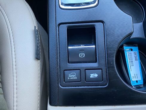Used 2016 Subaru Outback 2.5i Limited AWD/4WD image 36
