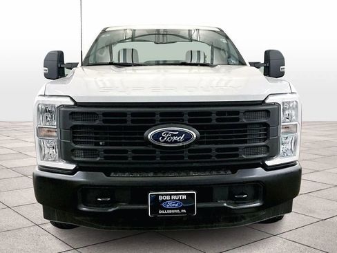 New 2026 Ford F250 XL w/ F-250 >10K GVWR Package image 3