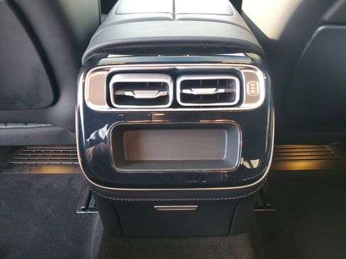 Used 2023 Mercedes-Benz S 500 4MATIC image 18