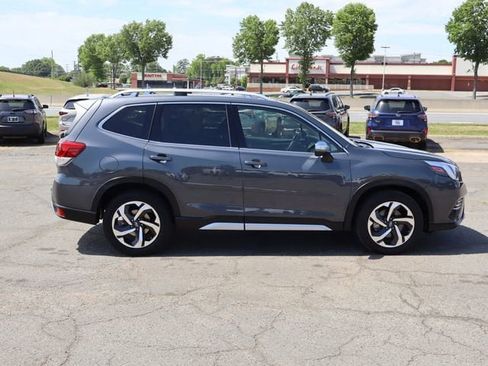 Certified 2022 Subaru Forester Touring AWD/4WD image 9