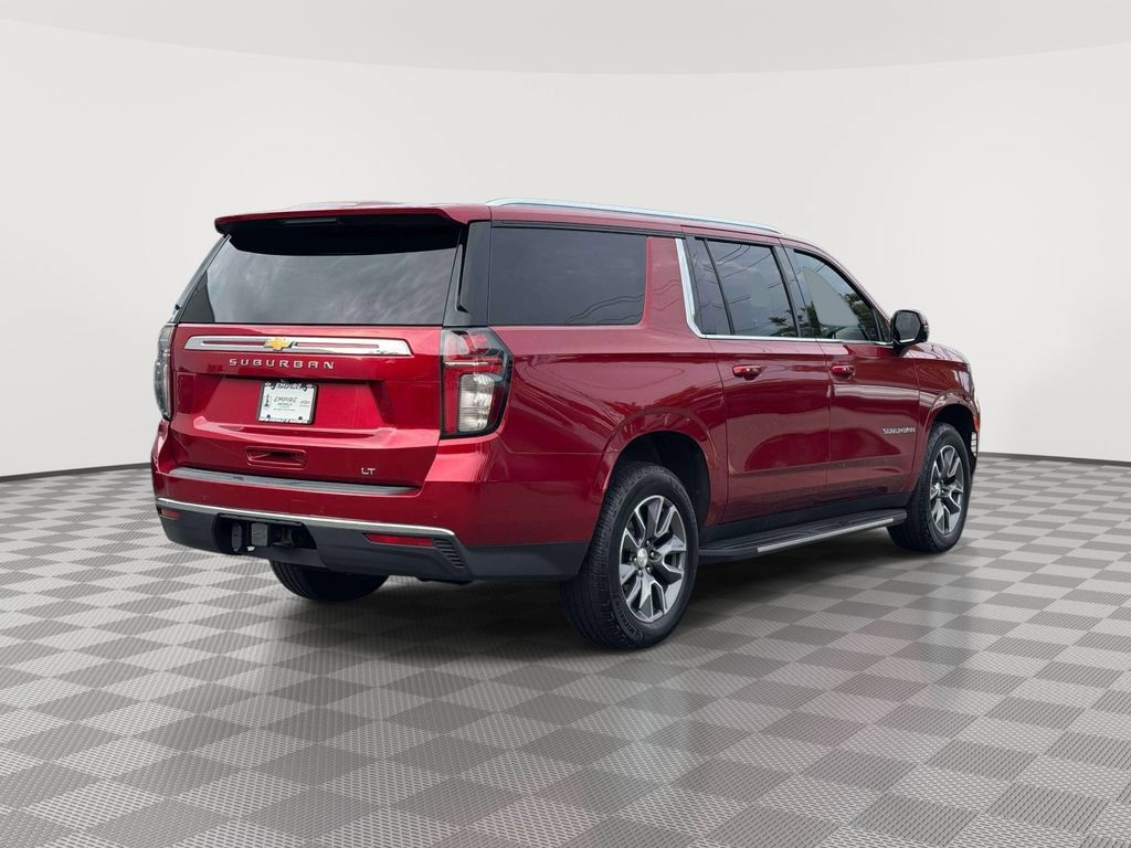 Used 2021 Chevrolet Suburban LT w/ LT Signature Package AWD/4WD image 7
