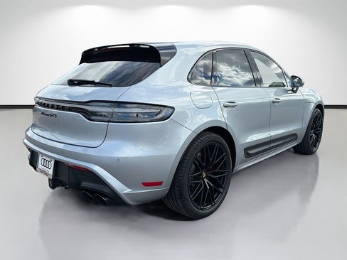 Used 2024 Porsche Macan GTS w/ Premium Plus Package image 3